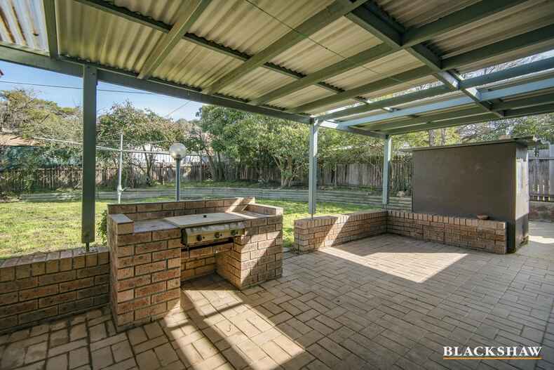 8 Benson Crescent Calwell 8 Benson Crescent Calwell