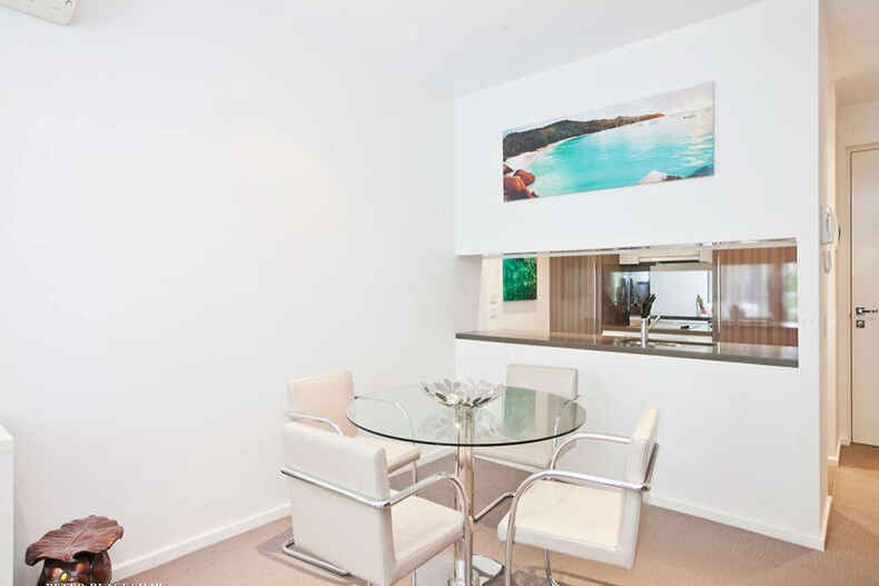 27/16 New South Wales Crescent Forrest