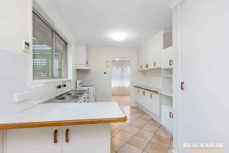 10 Vickers Crescent Flynn 10 Vickers Crescent Flynn