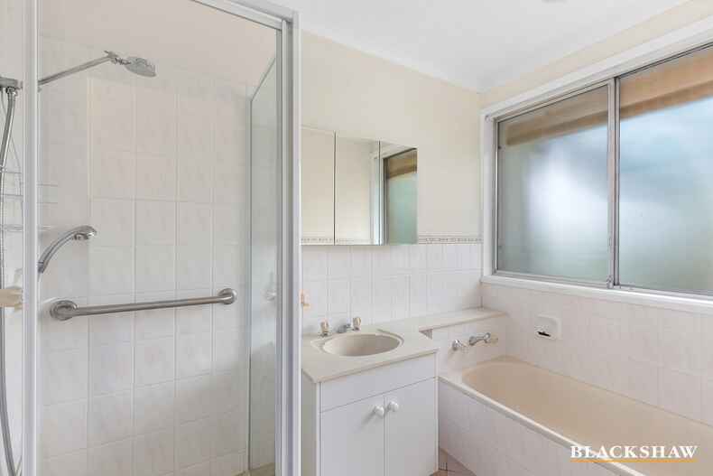 10 Vickers Crescent Flynn 10 Vickers Crescent Flynn