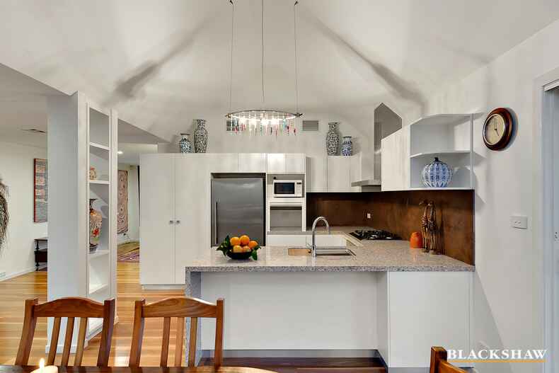 54 Finniss Crescent Narrabundah 54 Finniss Crescent Narrabundah