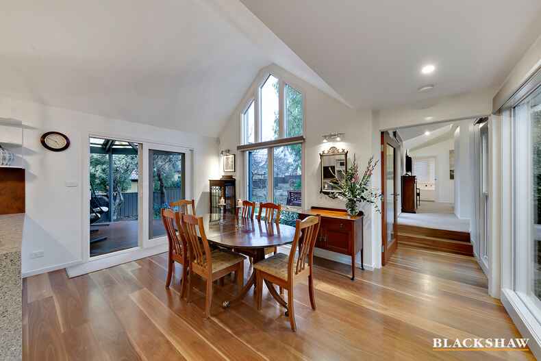 54 Finniss Crescent Narrabundah 54 Finniss Crescent Narrabundah