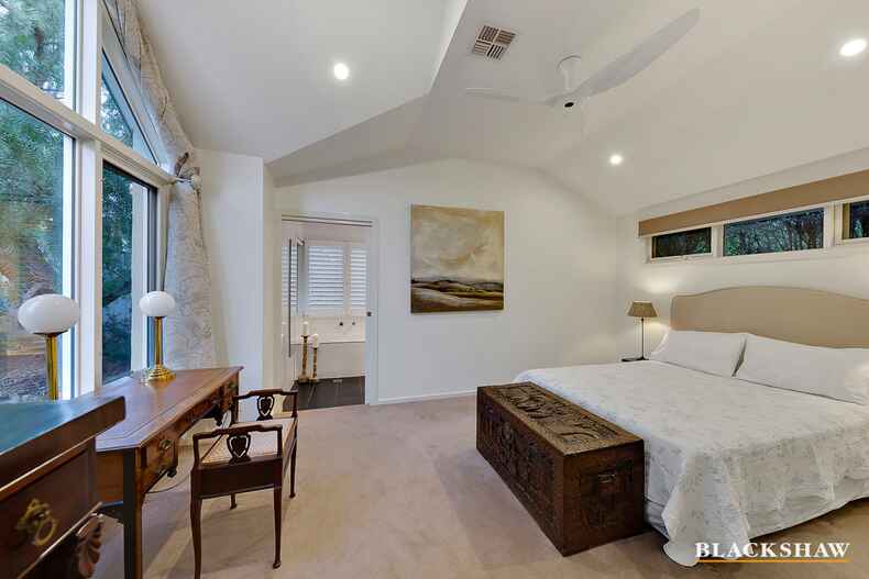 54 Finniss Crescent Narrabundah 54 Finniss Crescent Narrabundah