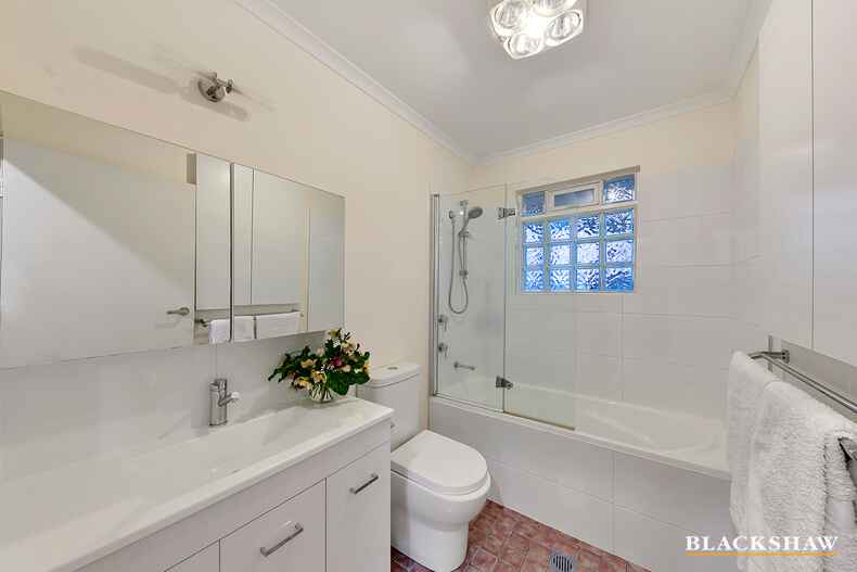 54 Finniss Crescent Narrabundah 54 Finniss Crescent Narrabundah
