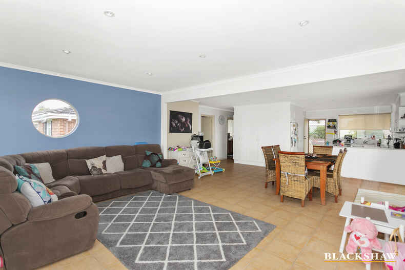 16 Marjorie Crescent Batehaven