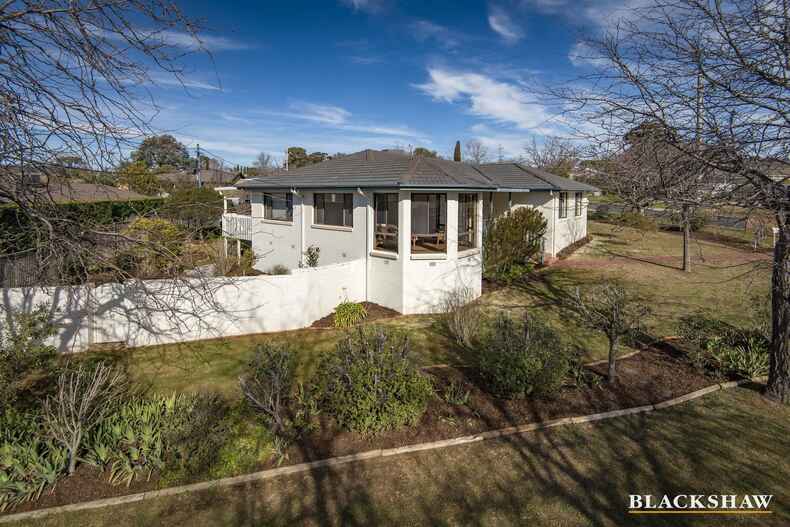 6 Waterhouse Street Curtin