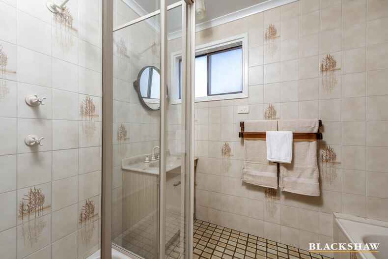 6 Waterhouse Street Curtin