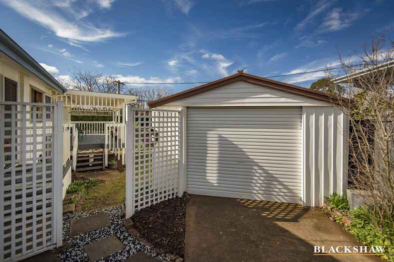 6 Waterhouse Street Curtin