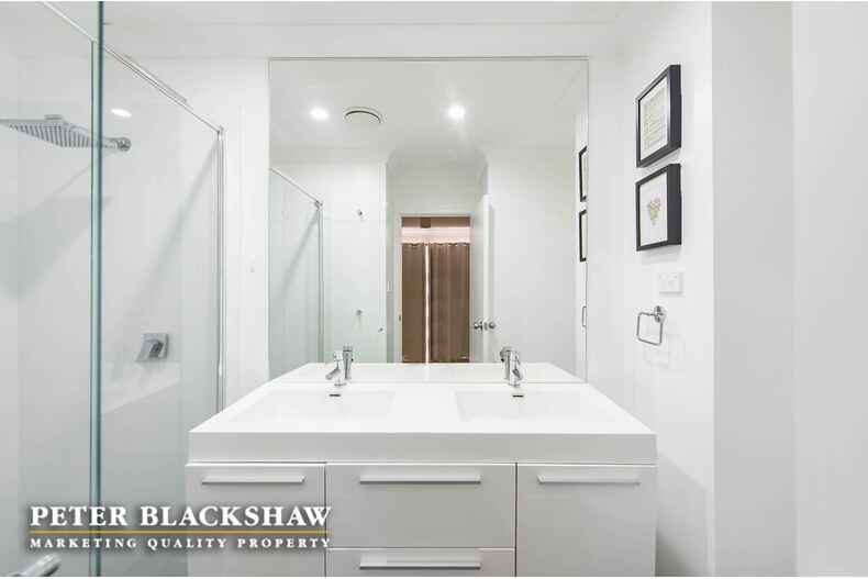 60B/12 Albermarle Place Phillip