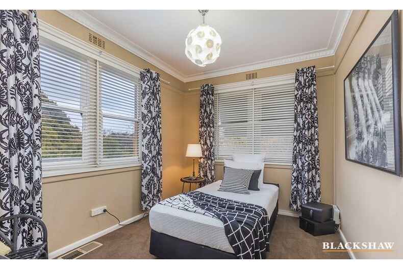 24 Uriarra Road Queanbeyan 24 Uriarra Road Queanbeyan