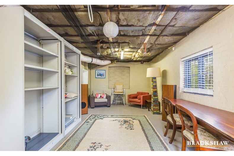 24 Uriarra Road Queanbeyan 24 Uriarra Road Queanbeyan