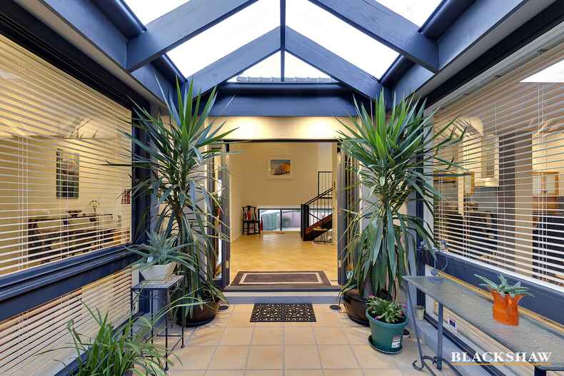 126 Hawkesbury Crescent Farrer