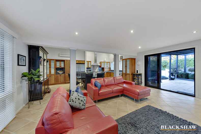 126 Hawkesbury Crescent Farrer