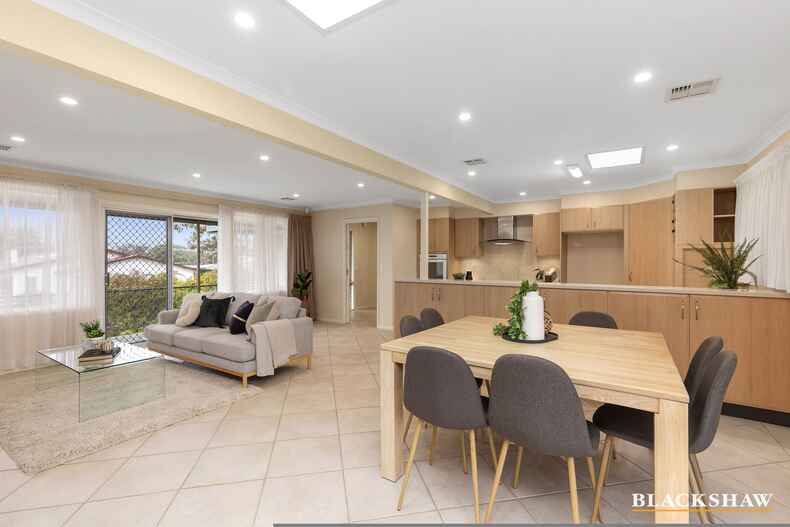 18 Davis Street Weetangera 18 Davis Street Weetangera