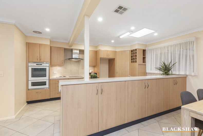 18 Davis Street Weetangera 18 Davis Street Weetangera