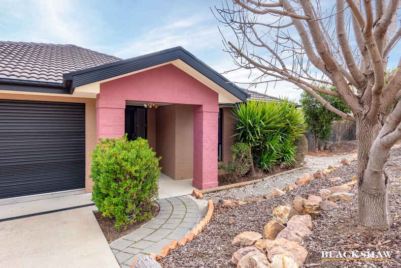 30 Paperbark Street Banks