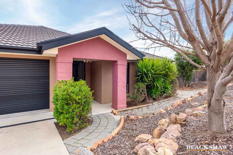 30 Paperbark Street Banks 30 Paperbark Street Banks