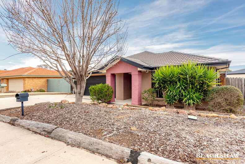 30 Paperbark Street Banks 30 Paperbark Street Banks