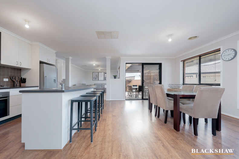 30 Paperbark Street Banks