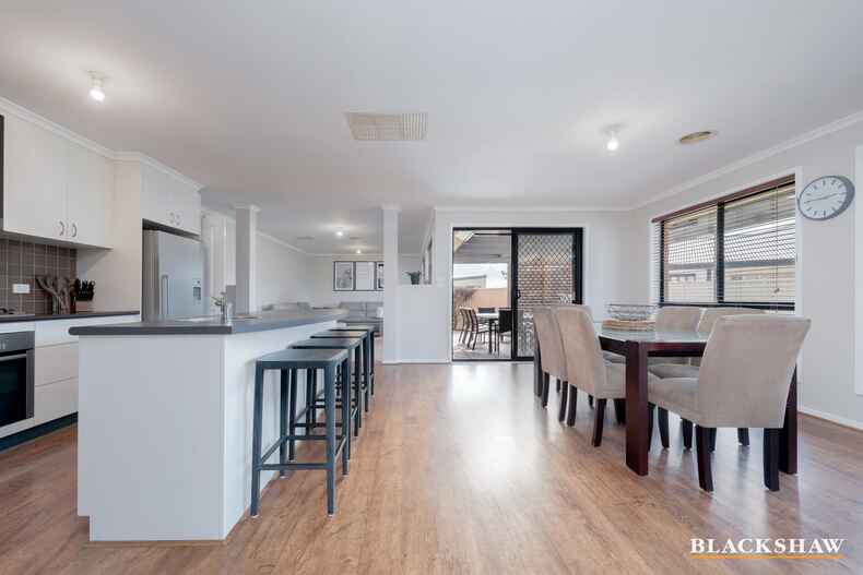 30 Paperbark Street Banks 30 Paperbark Street Banks