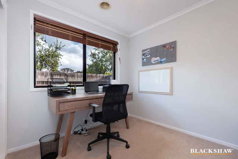 30 Paperbark Street Banks 30 Paperbark Street Banks