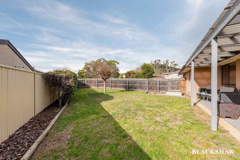 30 Paperbark Street Banks 30 Paperbark Street Banks