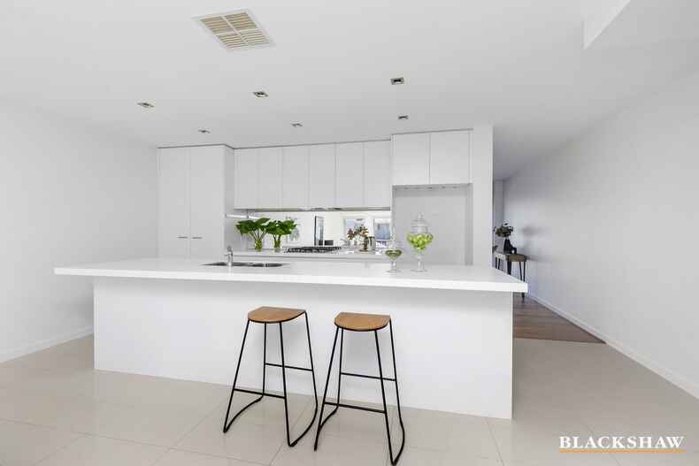 2/63A Anthony Rolfe Avenue Gungahlin 2/63A Anthony Rolfe Avenue Gungahlin