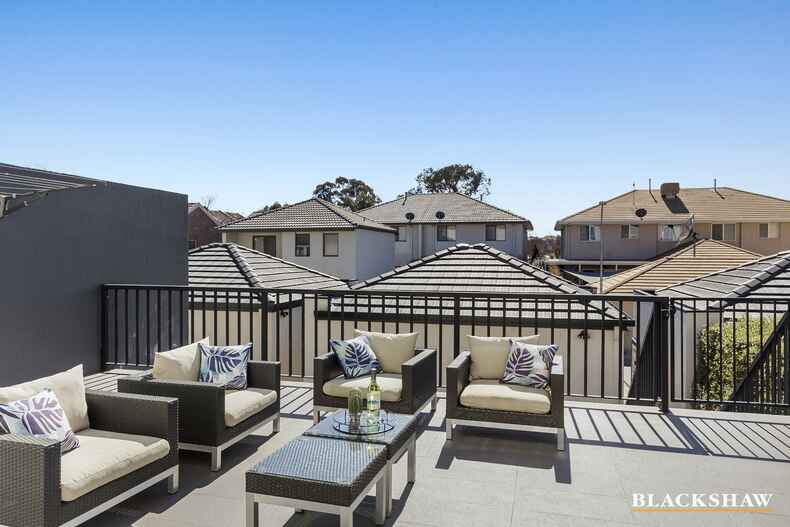2/63A Anthony Rolfe Avenue Gungahlin 2/63A Anthony Rolfe Avenue Gungahlin