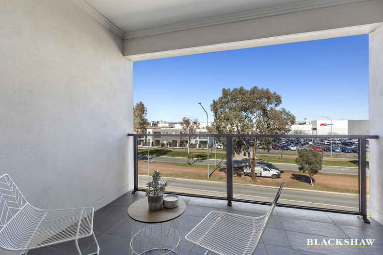2/63A Anthony Rolfe Avenue Gungahlin