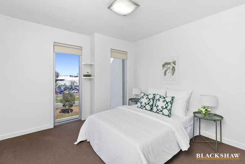 2/63A Anthony Rolfe Avenue Gungahlin