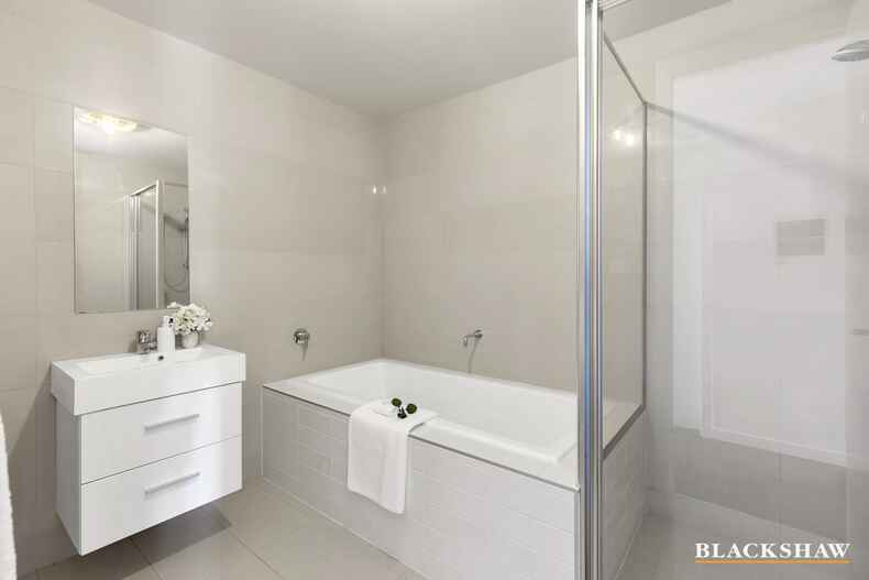 2/63A Anthony Rolfe Avenue Gungahlin 2/63A Anthony Rolfe Avenue Gungahlin