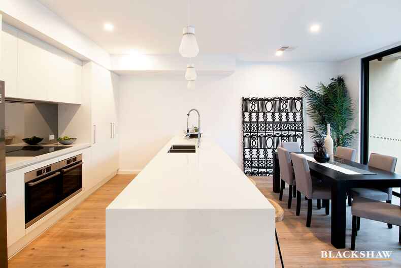 10 Woodgate Street Farrer 10 Woodgate Street Farrer