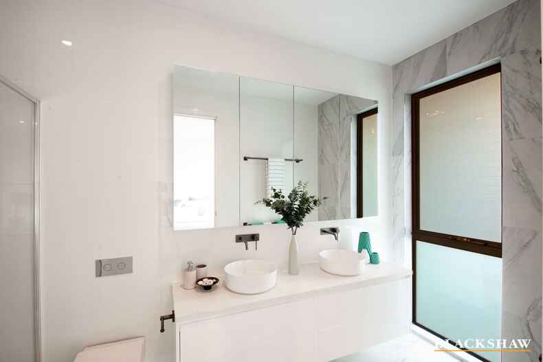 10 Woodgate Street Farrer 10 Woodgate Street Farrer