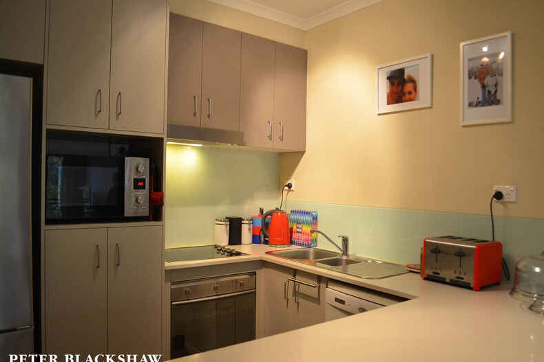 13/7-17 Ijong Street Braddon