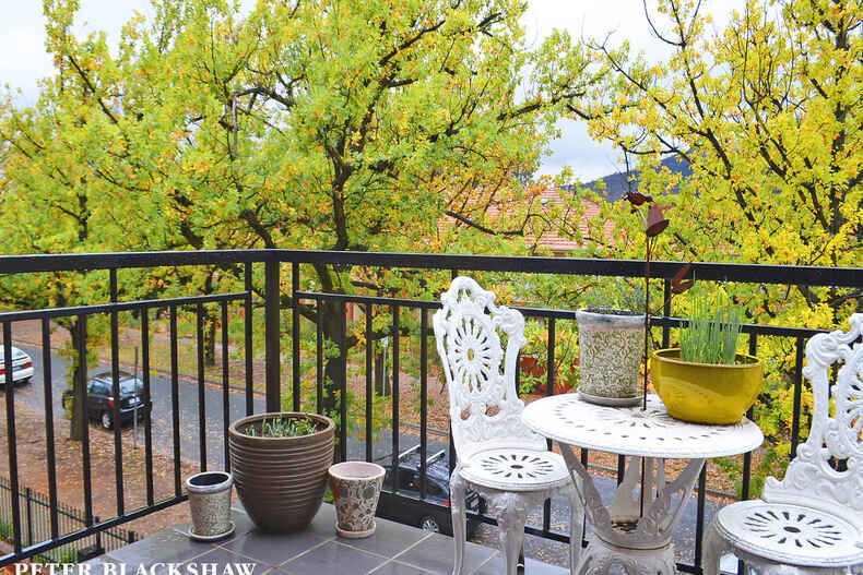 13/7-17 Ijong Street Braddon