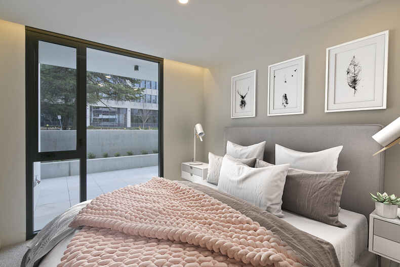 2/22 Canberra Avenue Forrest
