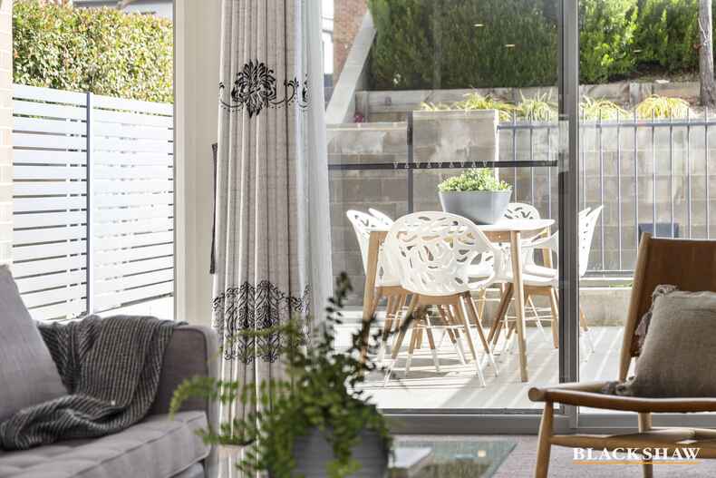 9/94 Henry Kendall Street Franklin 9/94 Henry Kendall Street Franklin