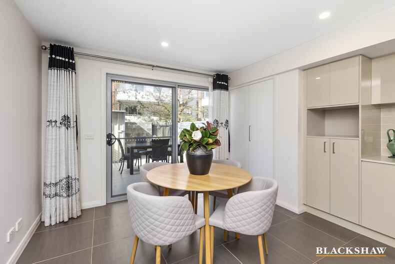 9/94 Henry Kendall Street Franklin 9/94 Henry Kendall Street Franklin