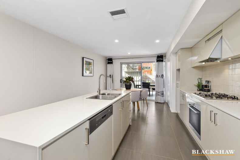 9/94 Henry Kendall Street Franklin 9/94 Henry Kendall Street Franklin