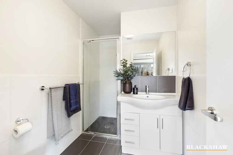 9/94 Henry Kendall Street Franklin 9/94 Henry Kendall Street Franklin