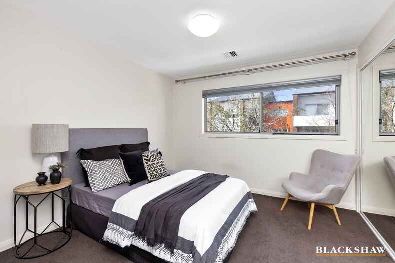 9/94 Henry Kendall Street Franklin 9/94 Henry Kendall Street Franklin