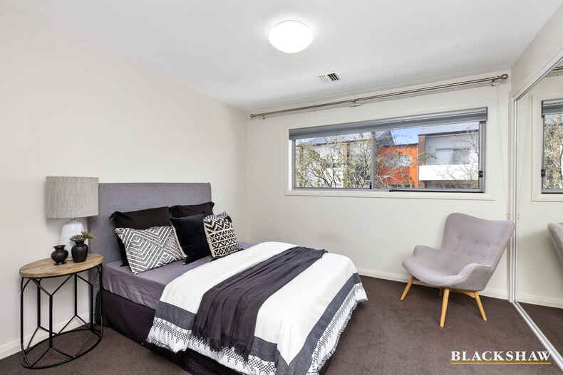 9/94 Henry Kendall Street Franklin