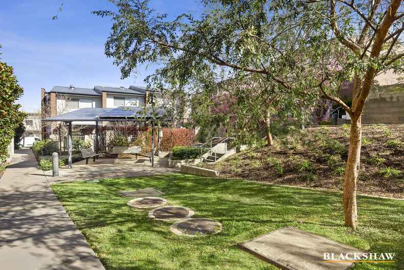 9/94 Henry Kendall Street Franklin 9/94 Henry Kendall Street Franklin