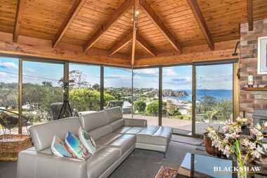 52 Moorong Crescent Malua Bay