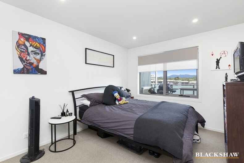 176/41 Philip Hodgins Street Wright
