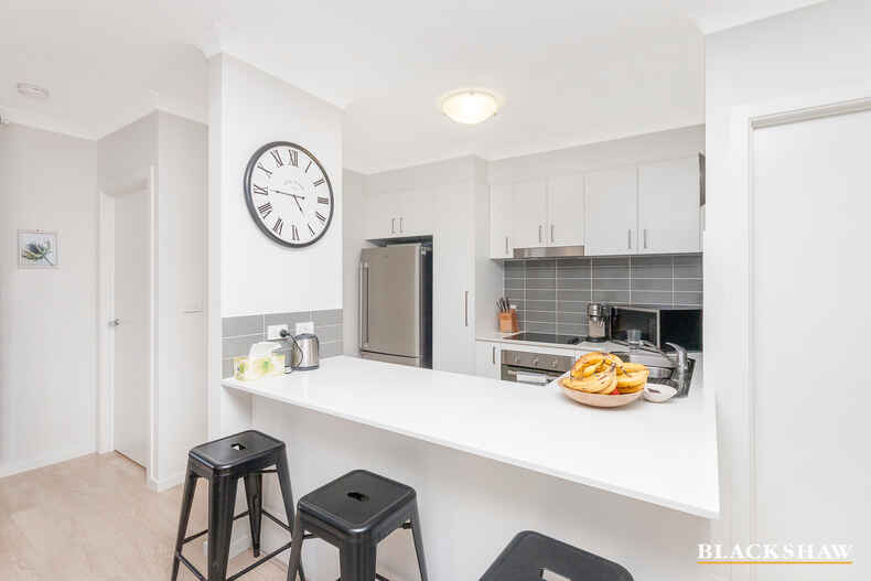 43/41 Philip Hodgins Street Wright