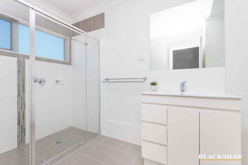 43/41 Philip Hodgins Street Wright