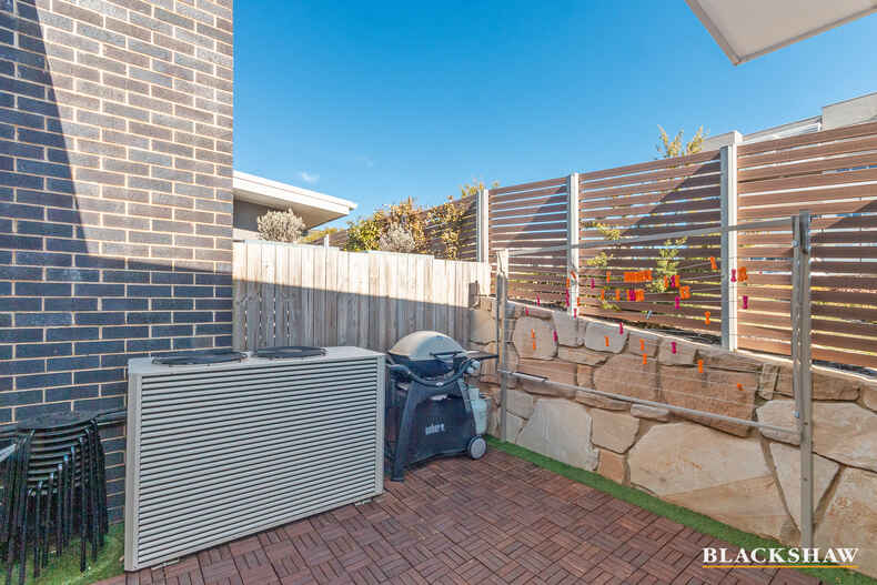 43/41 Philip Hodgins Street Wright