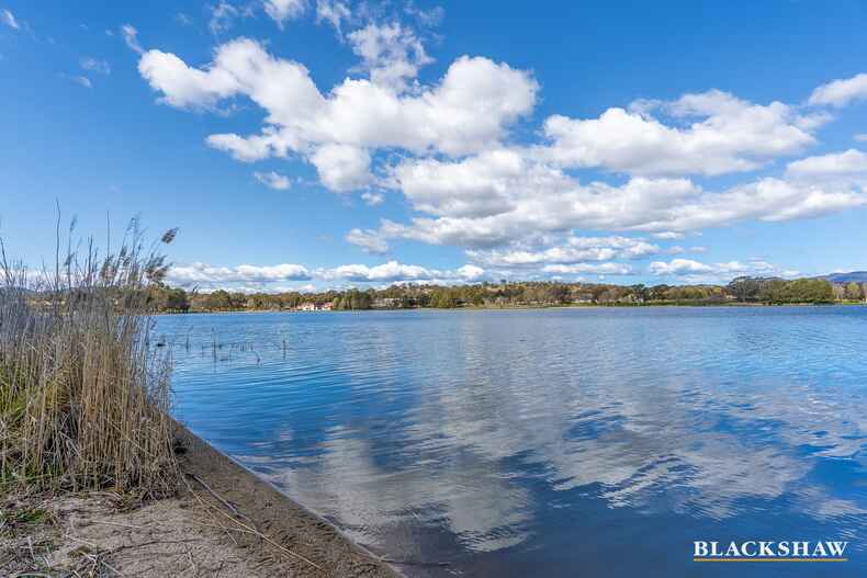 72 Florence Taylor Street Greenway 72 Florence Taylor Street Greenway