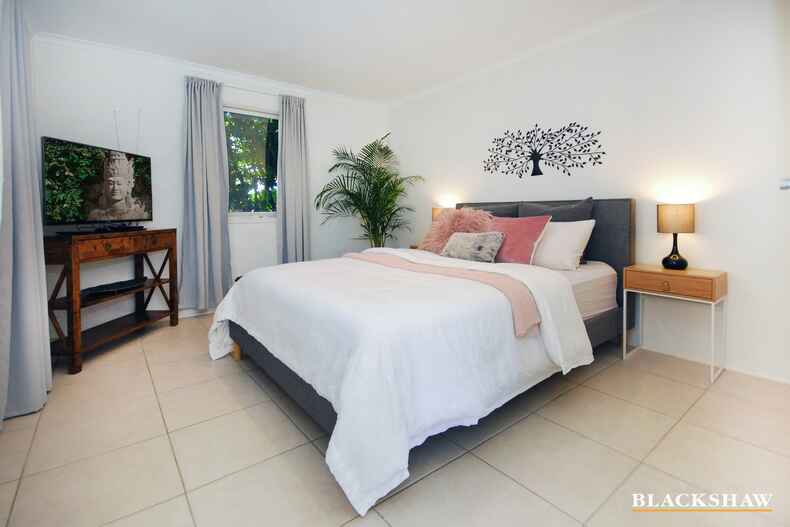 76 McInnes Street Weston 76 McInnes Street Weston